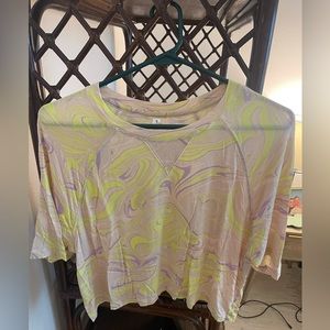 Peachy tie dye crop top large